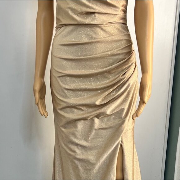 Jo + El Off Shoulder Gown Long Elegant Golden Party Evening Dress Womens Size M - Picture 12 of 16